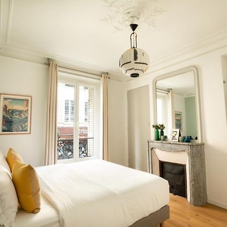 Edgar Suites Martyrs - Lebas Paris Exterior photo